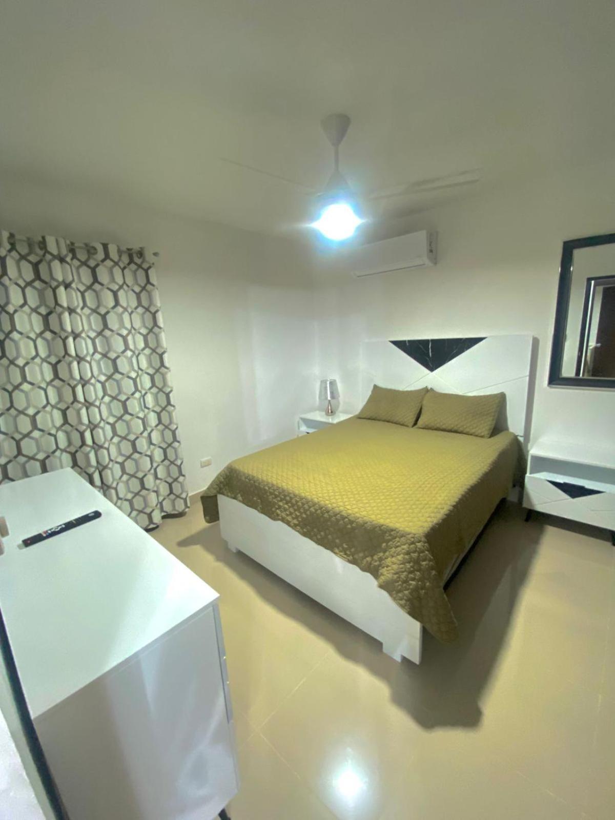 Hermoso Conjunto Residencial Con Piscina Santiago De Los Caballeros Exterior foto